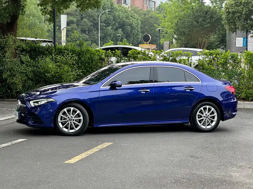 Mercedes-Benz A-Class A 2020 A 200 L Sport Fashion