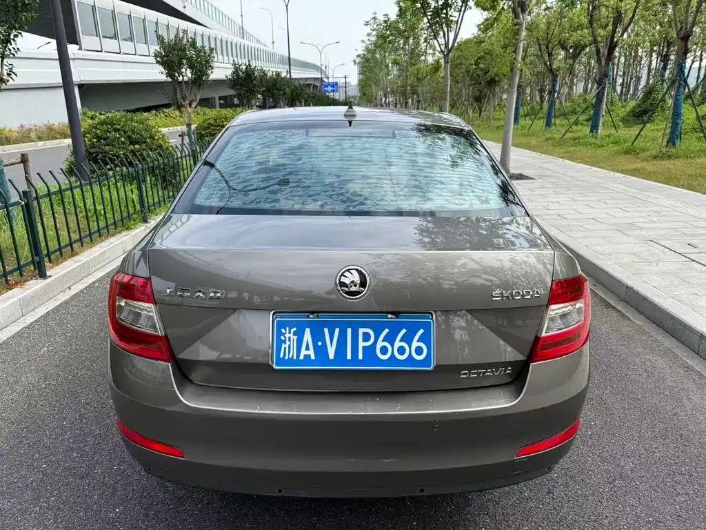 Skoda Octavia — миниатюра 5