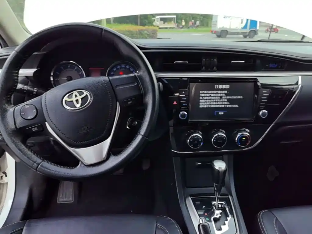 Toyota Corolla — миниатюра 10