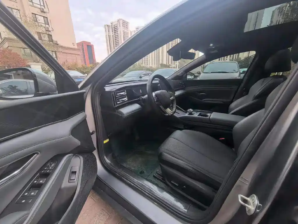 BYD Qin L — миниатюра 6