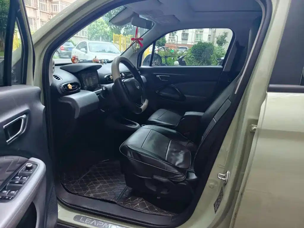 Leapmotor Leapmotor T03 — миниатюра 2