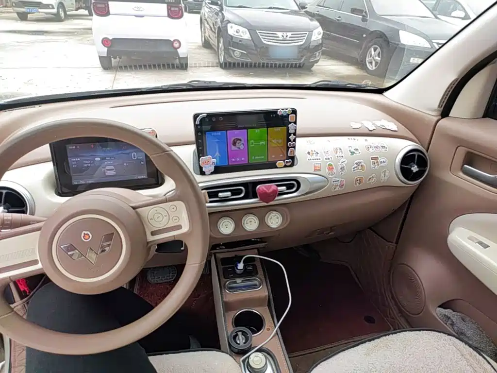 Wuling MINIEV — миниатюра 10