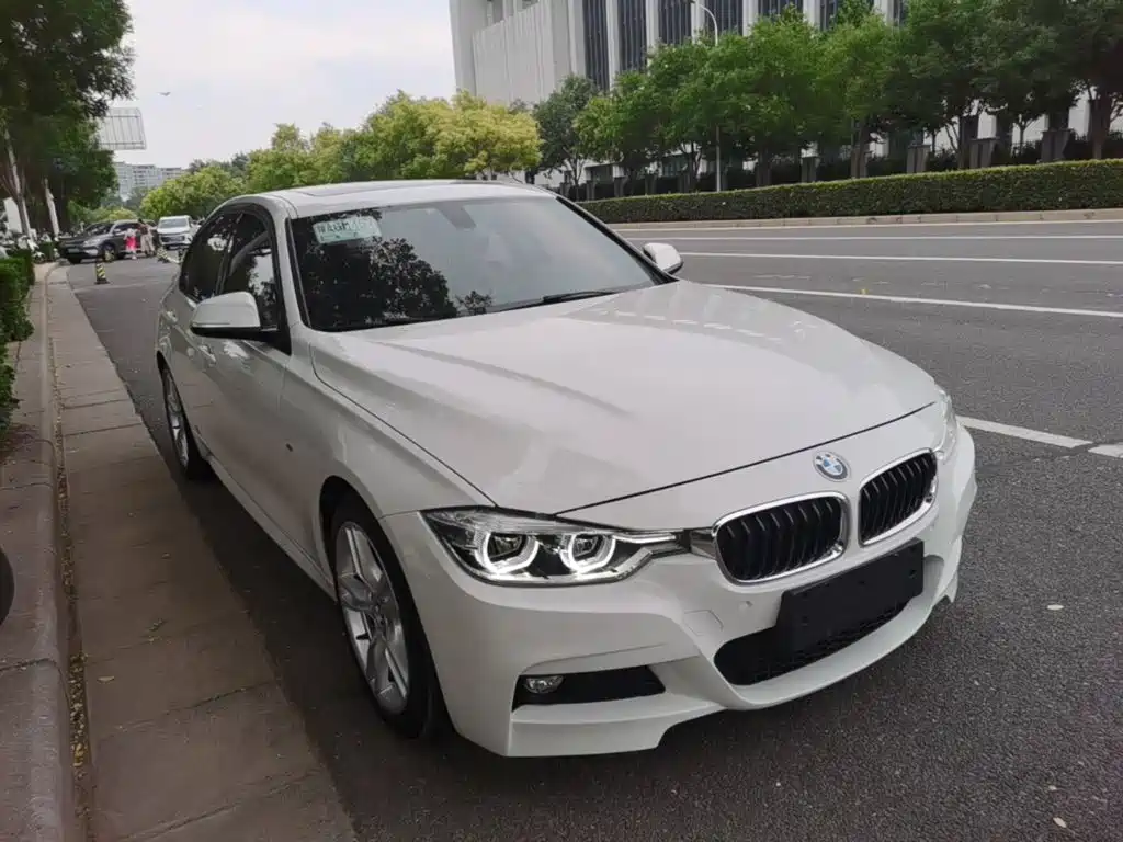 BMW 3 Series — миниатюра 4