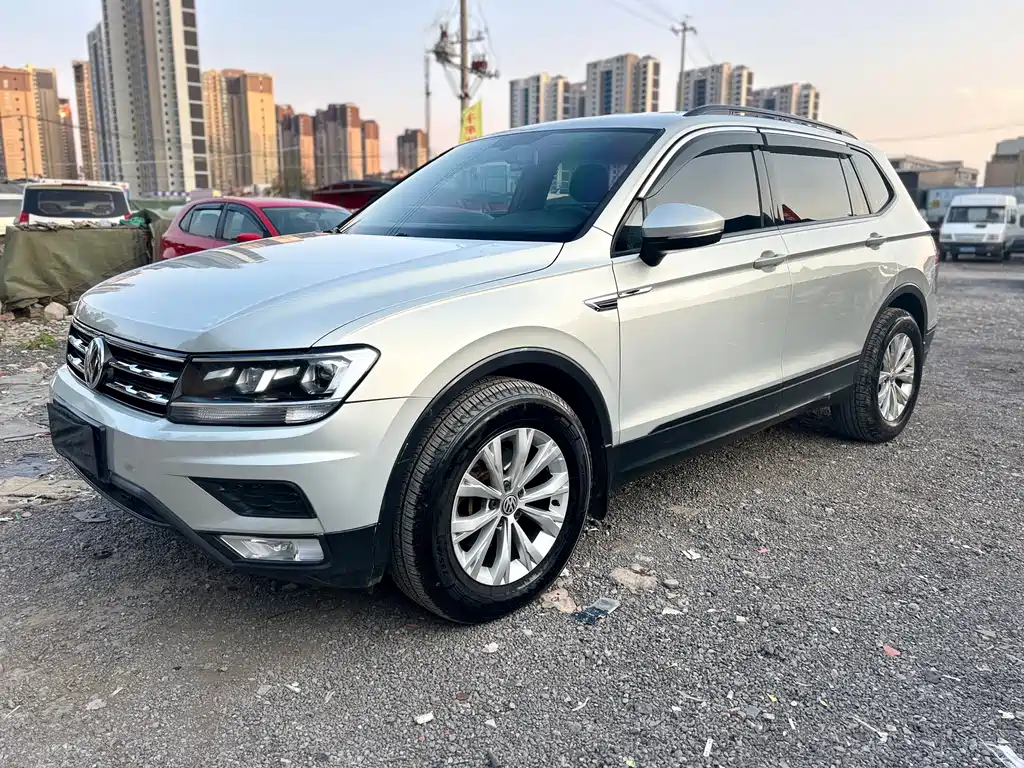 Volkswagen Tiguan L 2017