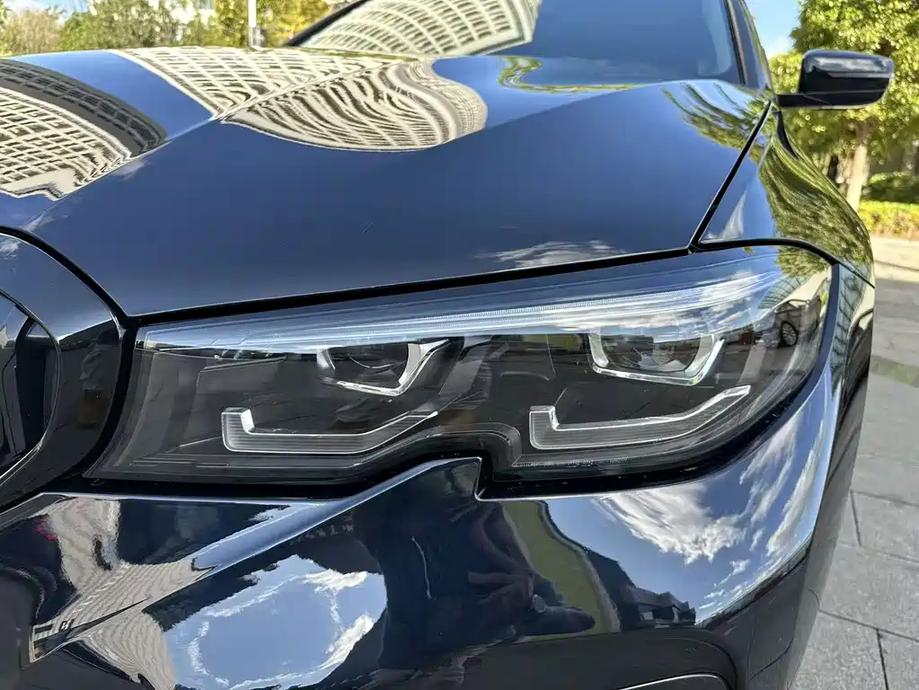 BMW 3 Series — миниатюра 21
