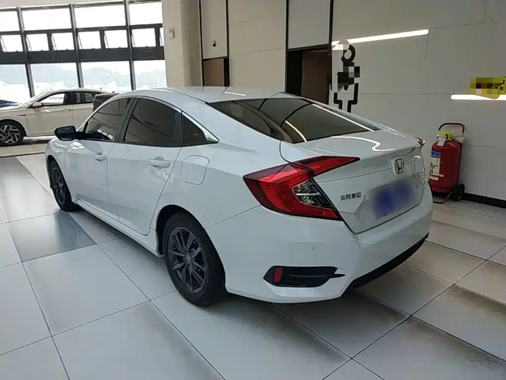 Honda Civic — миниатюра 5