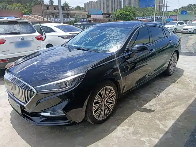 2022 Hongqi H5