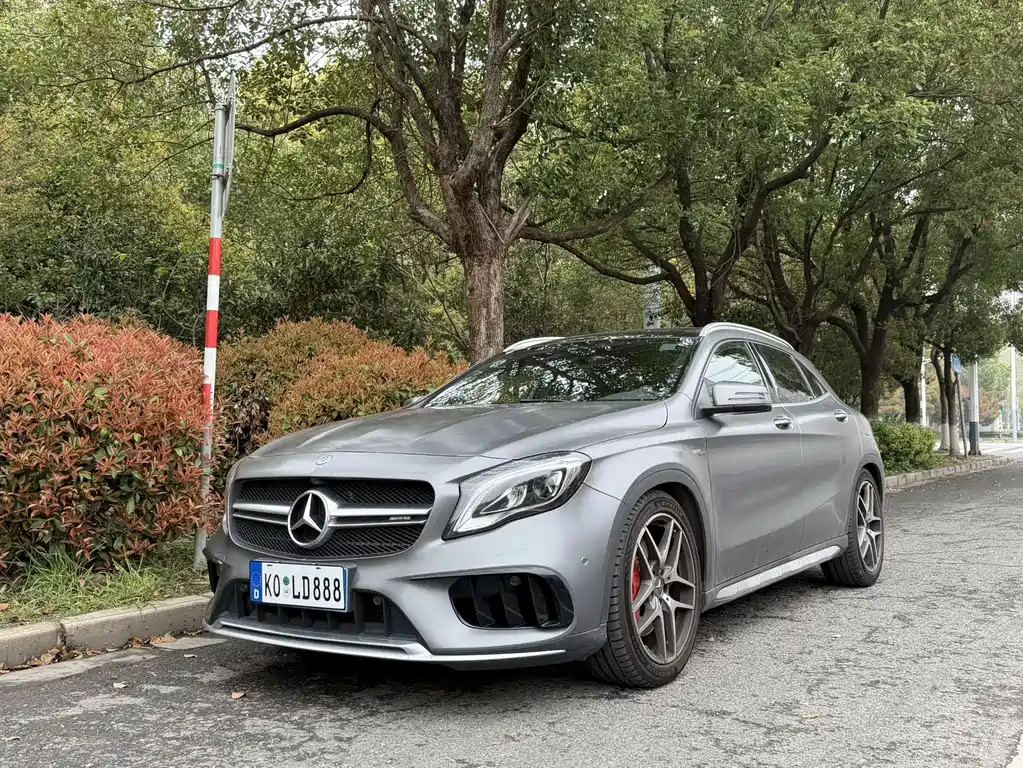 Mercedes-Benz GLA AMG 2018