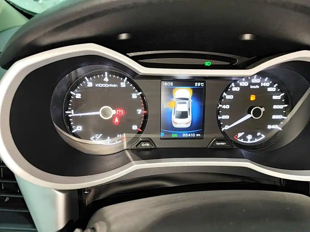 Geely Emgrand GL — миниатюра 12
