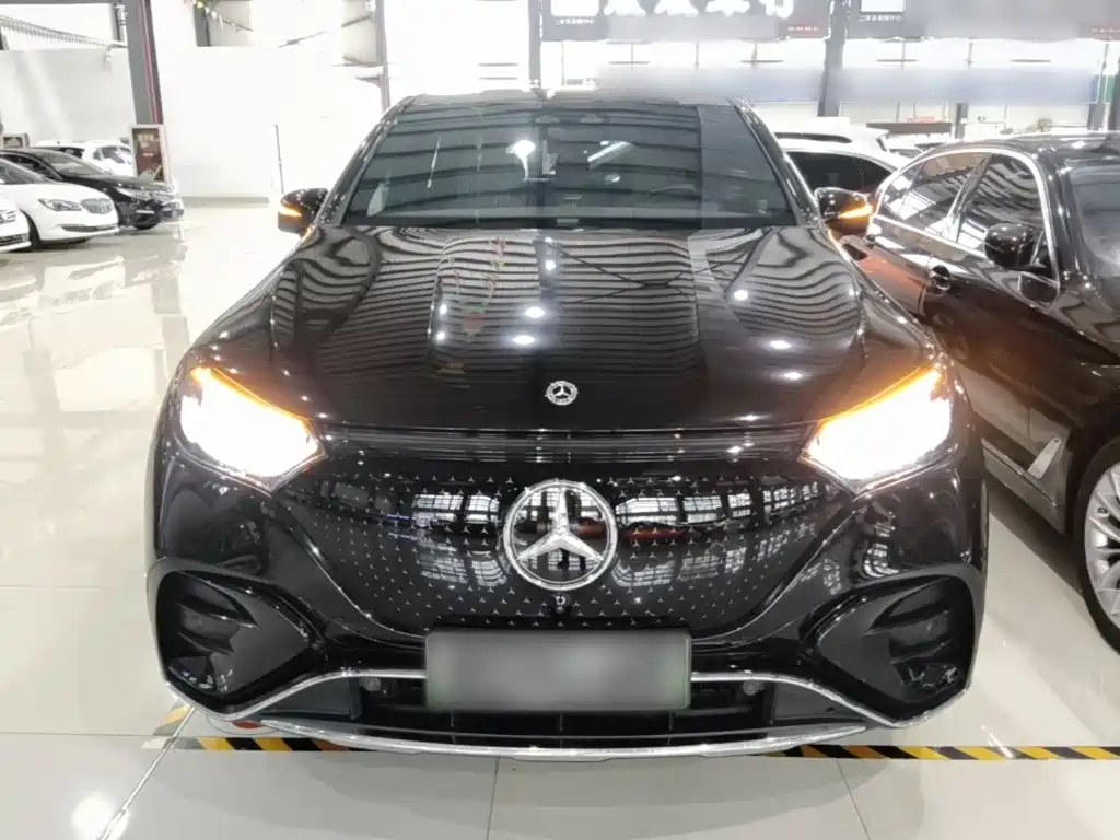 Mercedes-Benz EQE SUV — миниатюра 3