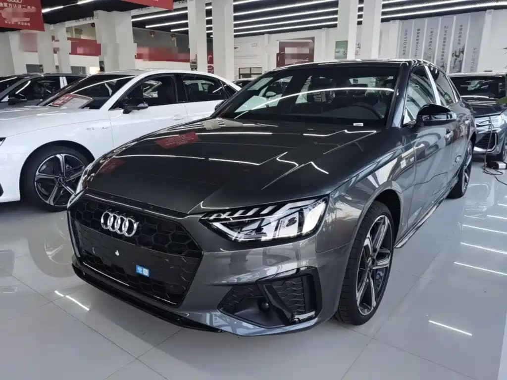 奥迪A4L 2025款 200万辆悦享版 40 TFSI 豪华动感型 2026