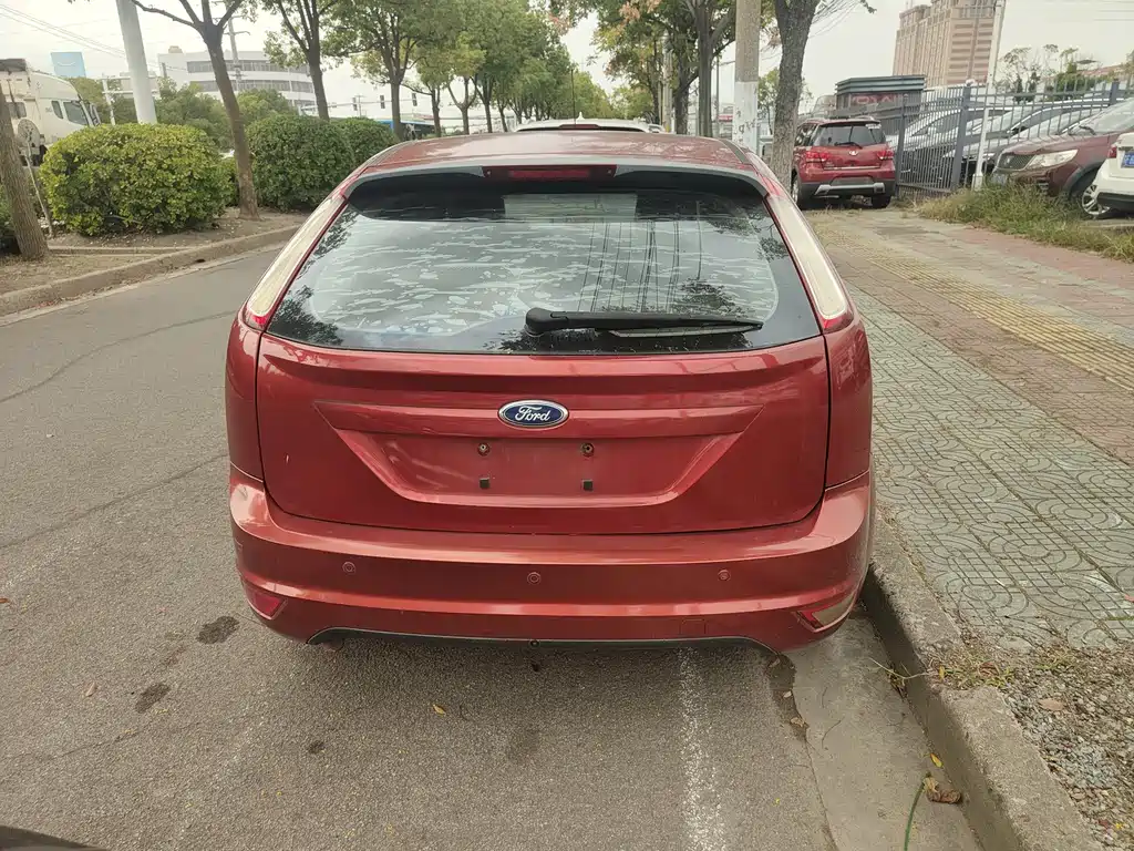 Ford Focus — миниатюра 8