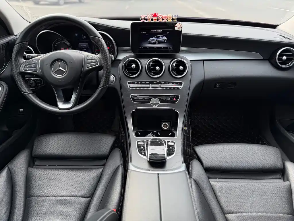 Mercedes-Benz C-Class — миниатюра 7