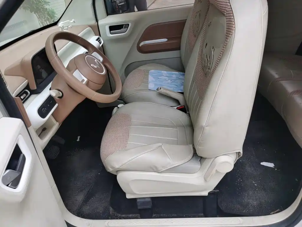 Wuling MINIEV — миниатюра 11