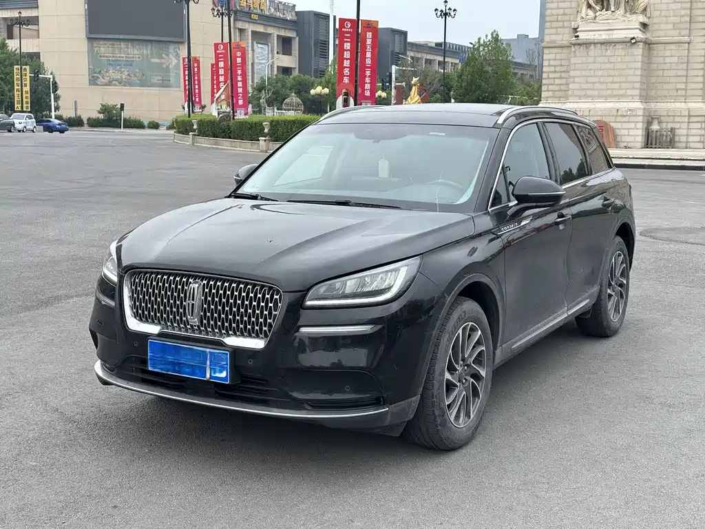 Купить Lincoln Corsair