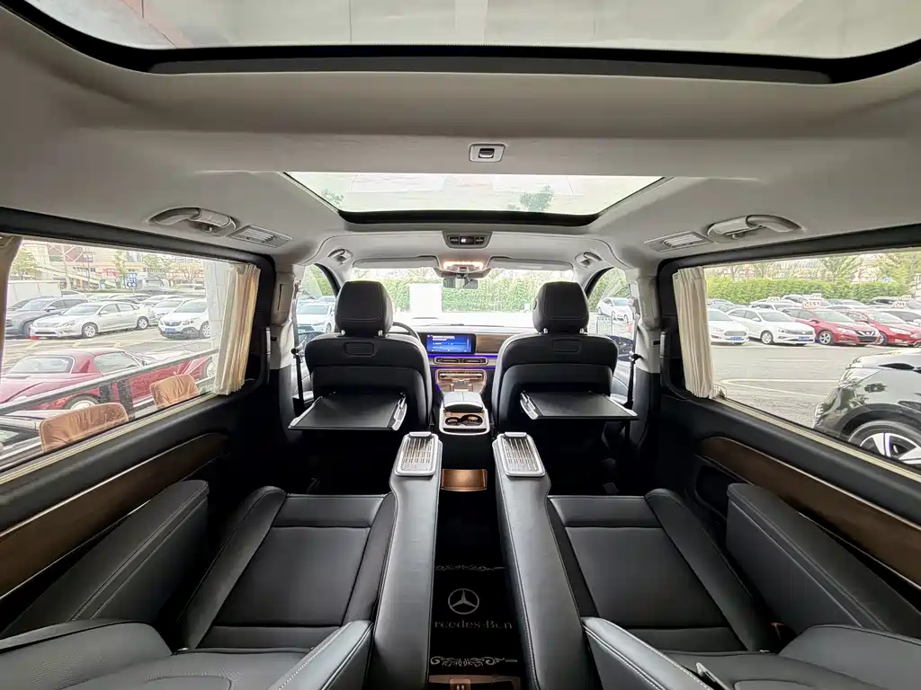 Mercedes-Benz V-Class — миниатюра 14