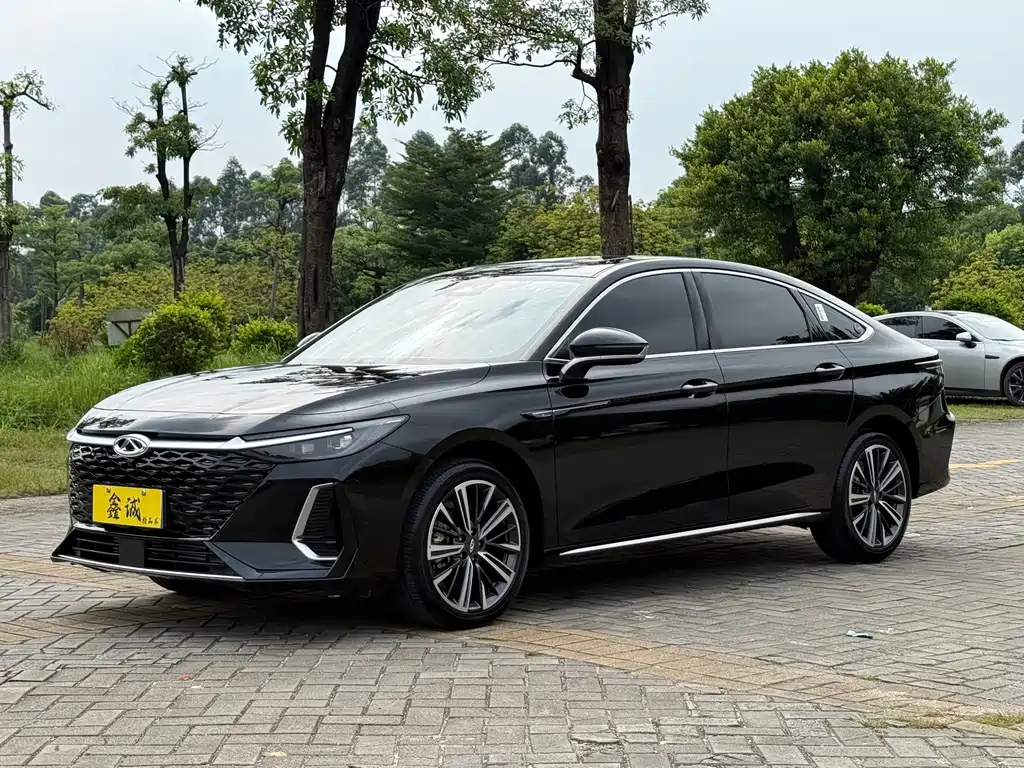 Chery Arrizo 8