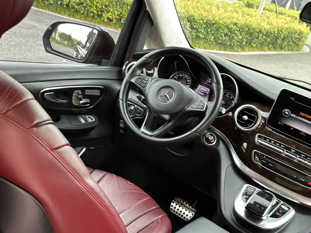 Mercedes-Benz V-Class — миниатюра 14