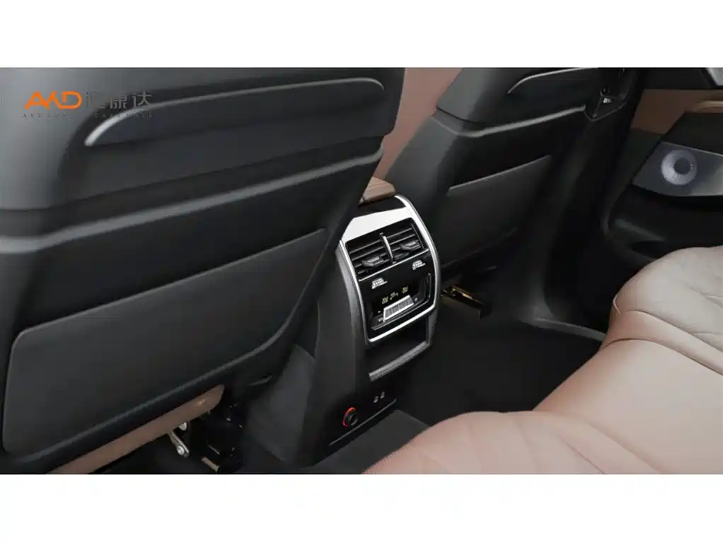 BMW X7 — миниатюра 10