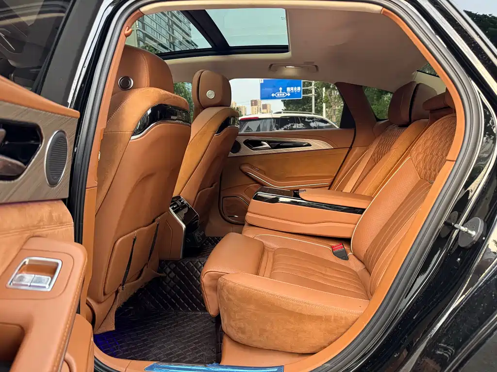 Hongqi H9 2022 2.0T