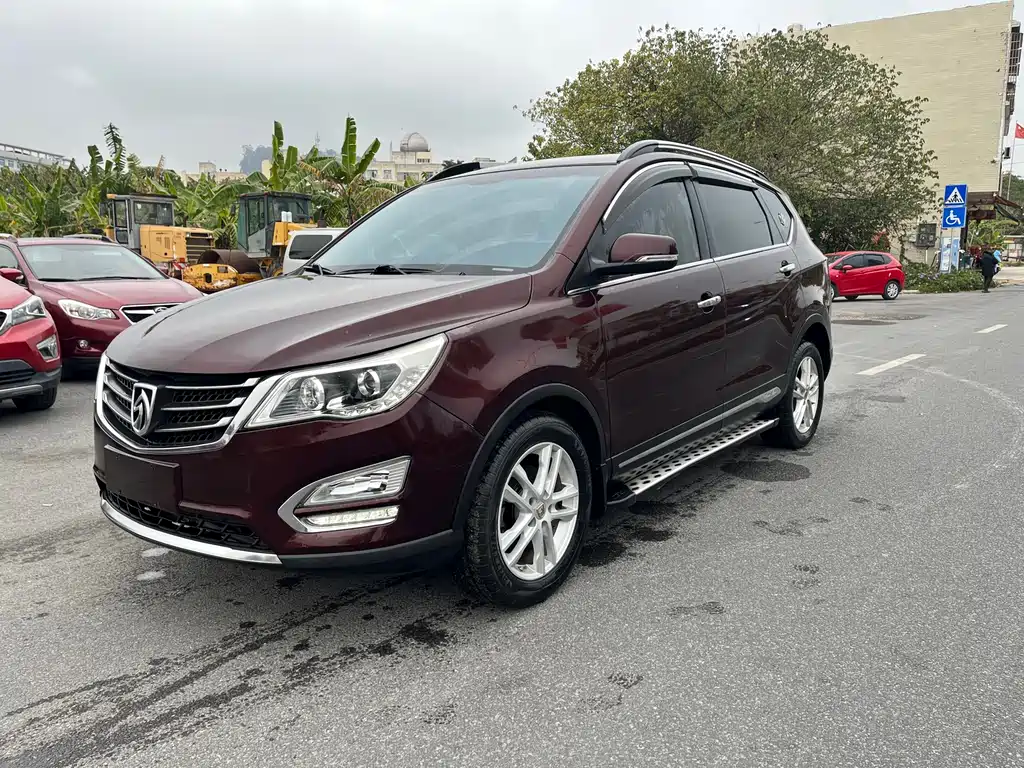 Baojun 560 2015