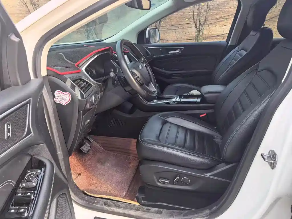 Ford Edge — миниатюра 4