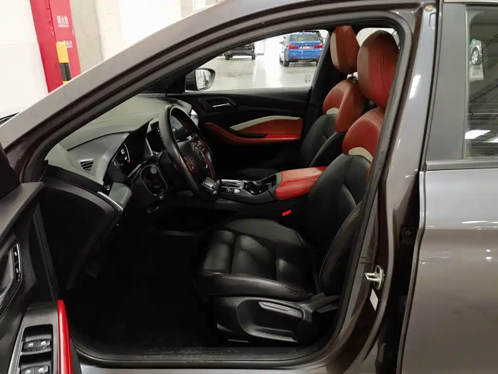 MG MG5 — миниатюра 10