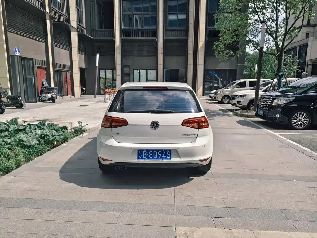 Volkswagen Golf — миниатюра 4