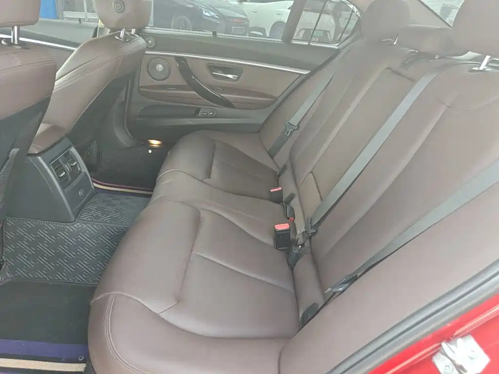 BMW 3 Series — миниатюра 17