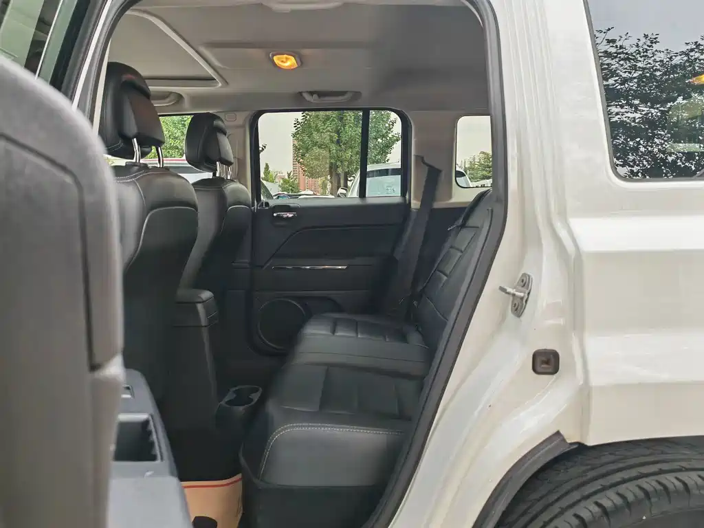 Jeep Patriot — миниатюра 8