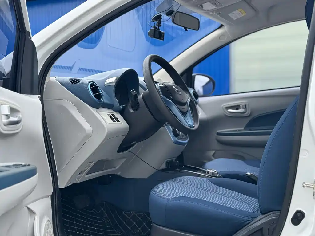 Changan Benben E-Star — миниатюра 7