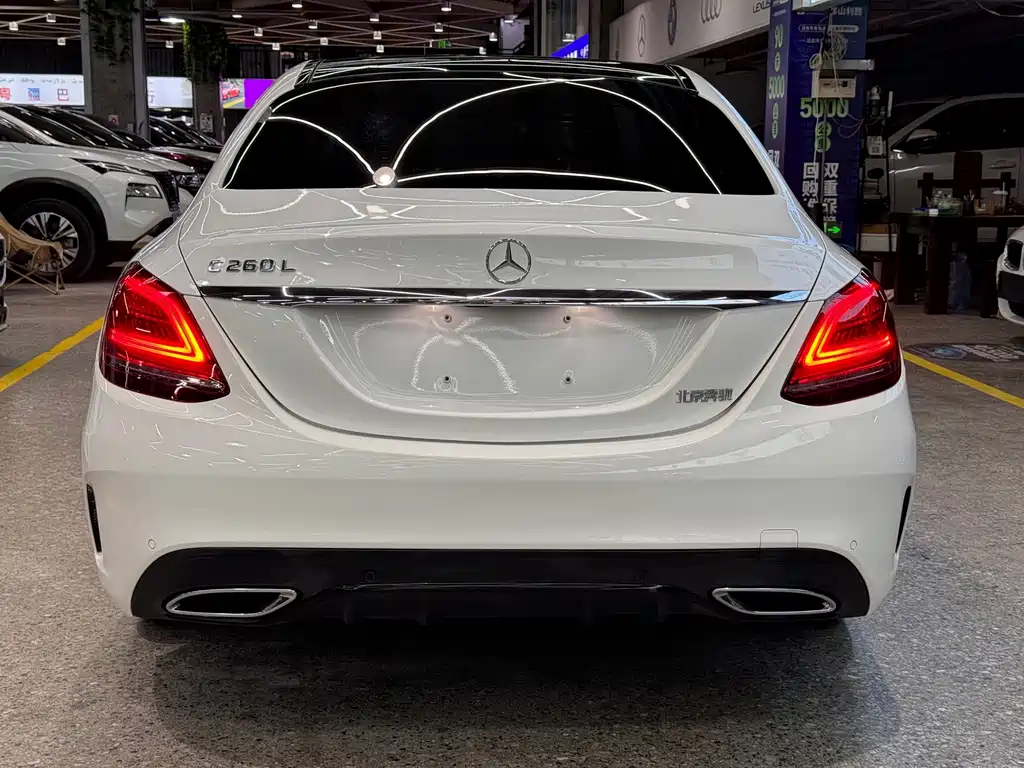 Mercedes-Benz C-Class — миниатюра 5