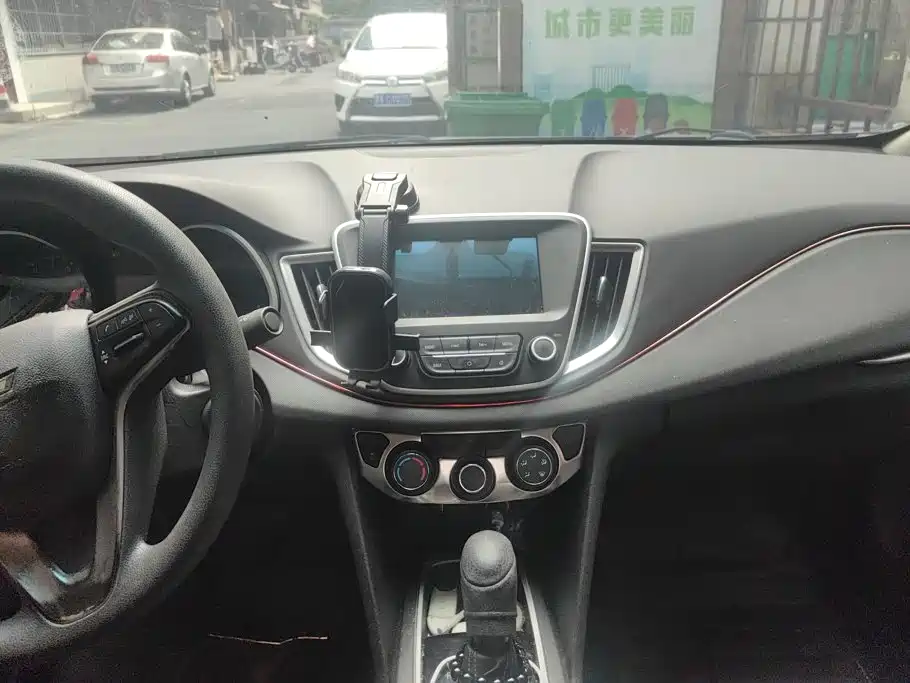Chevrolet Cavalier — миниатюра 13
