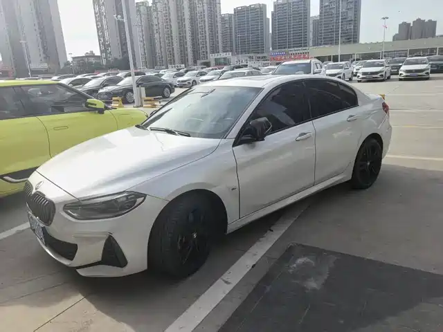 2022 BMW 1er