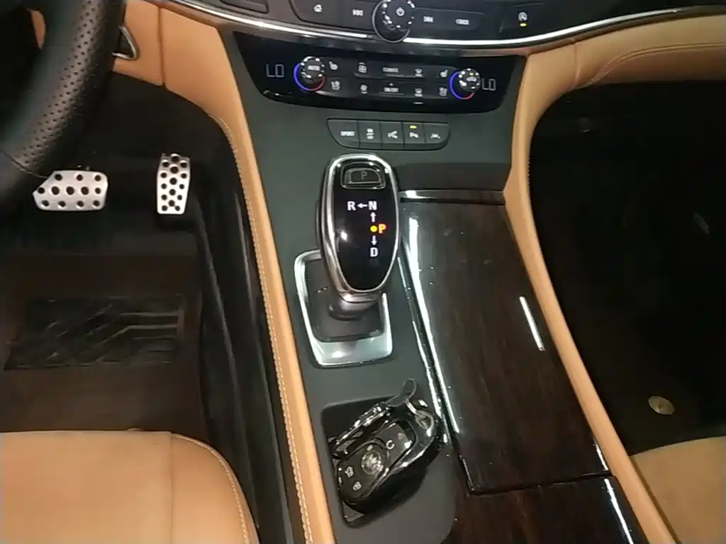 Buick LaCrosse — миниатюра 14