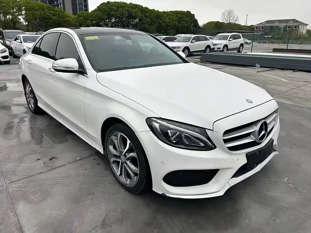 Mercedes-Benz C-Class — миниатюра 2