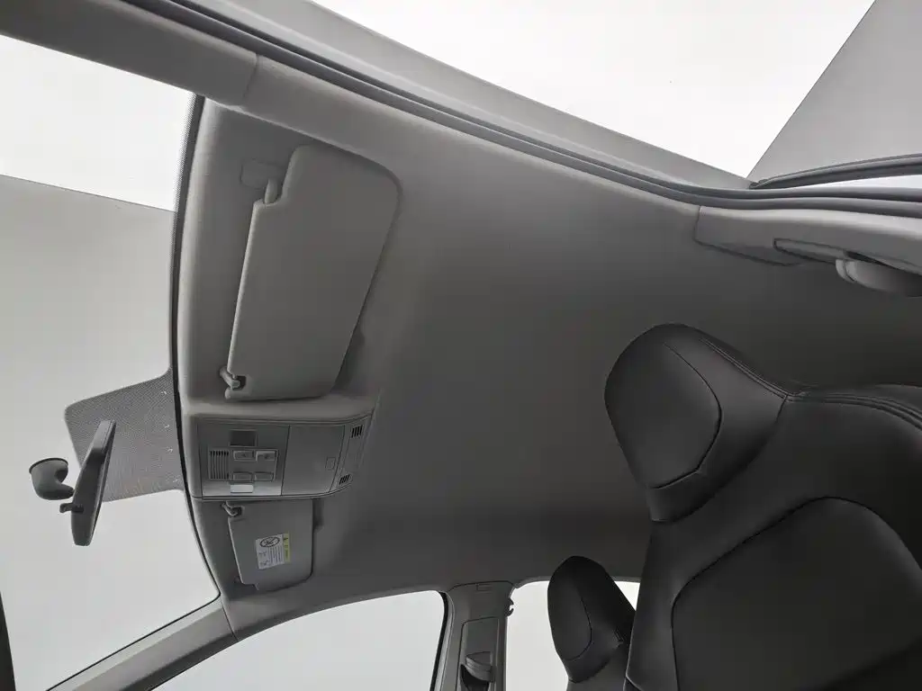 Volkswagen Polo — миниатюра 14