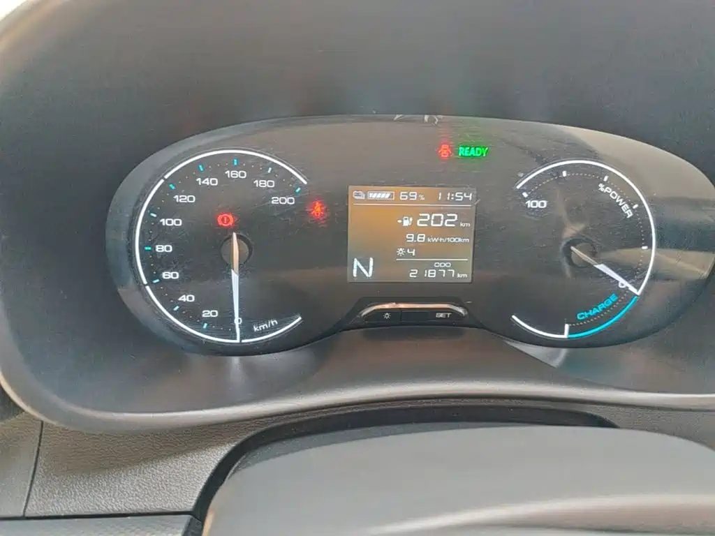 Wuling Hongguang EV — миниатюра 8