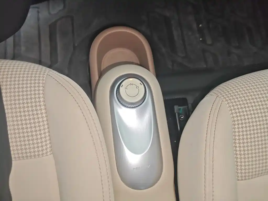 Wuling MINIEV — миниатюра 14