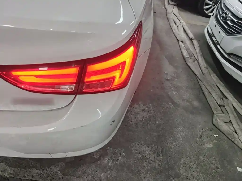 Buick Verano — миниатюра 8