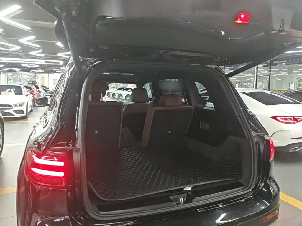 Mercedes-Benz GLB — миниатюра 19