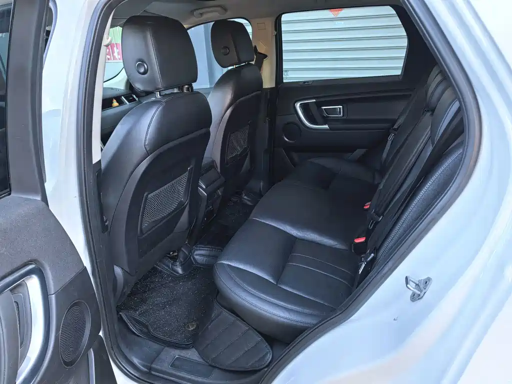 Land Rover Discovery Sport — миниатюра 9