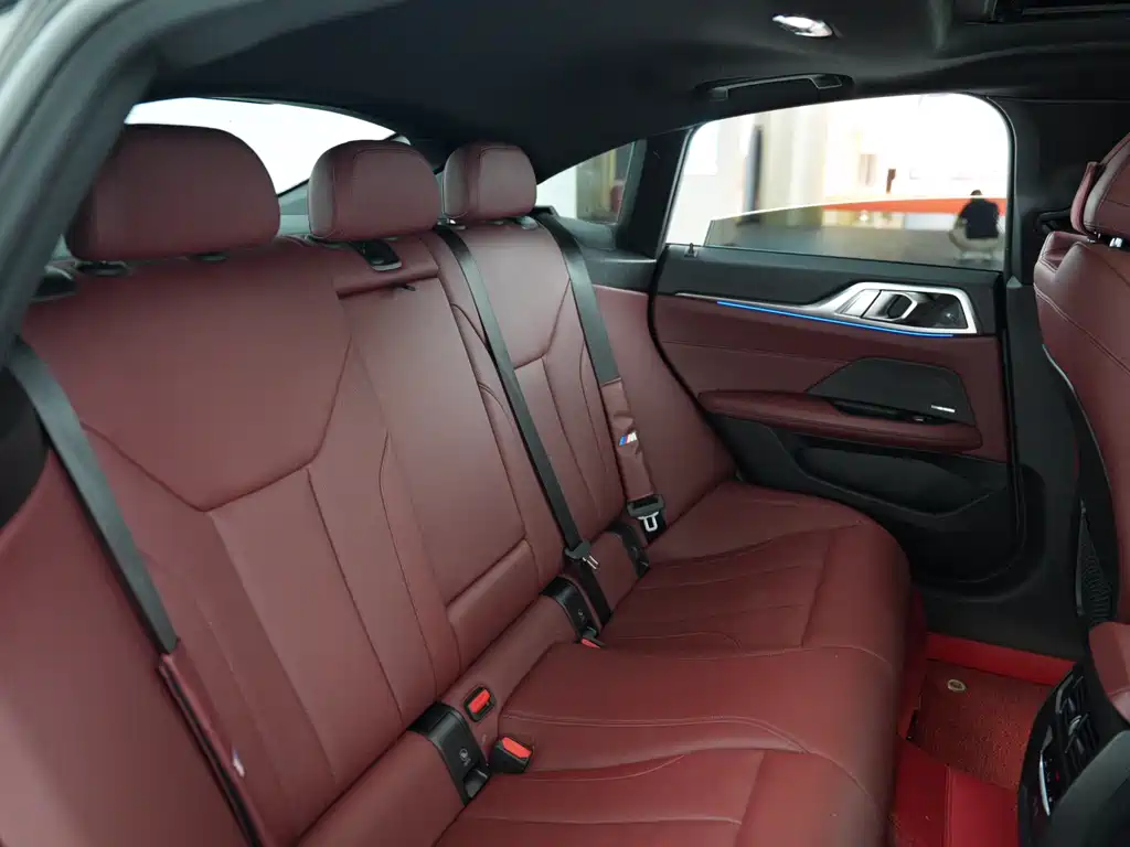 BMW 4 Series — миниатюра 12