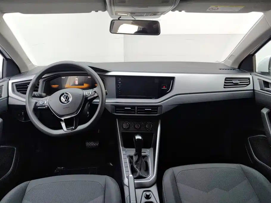Volkswagen Polo — миниатюра 12