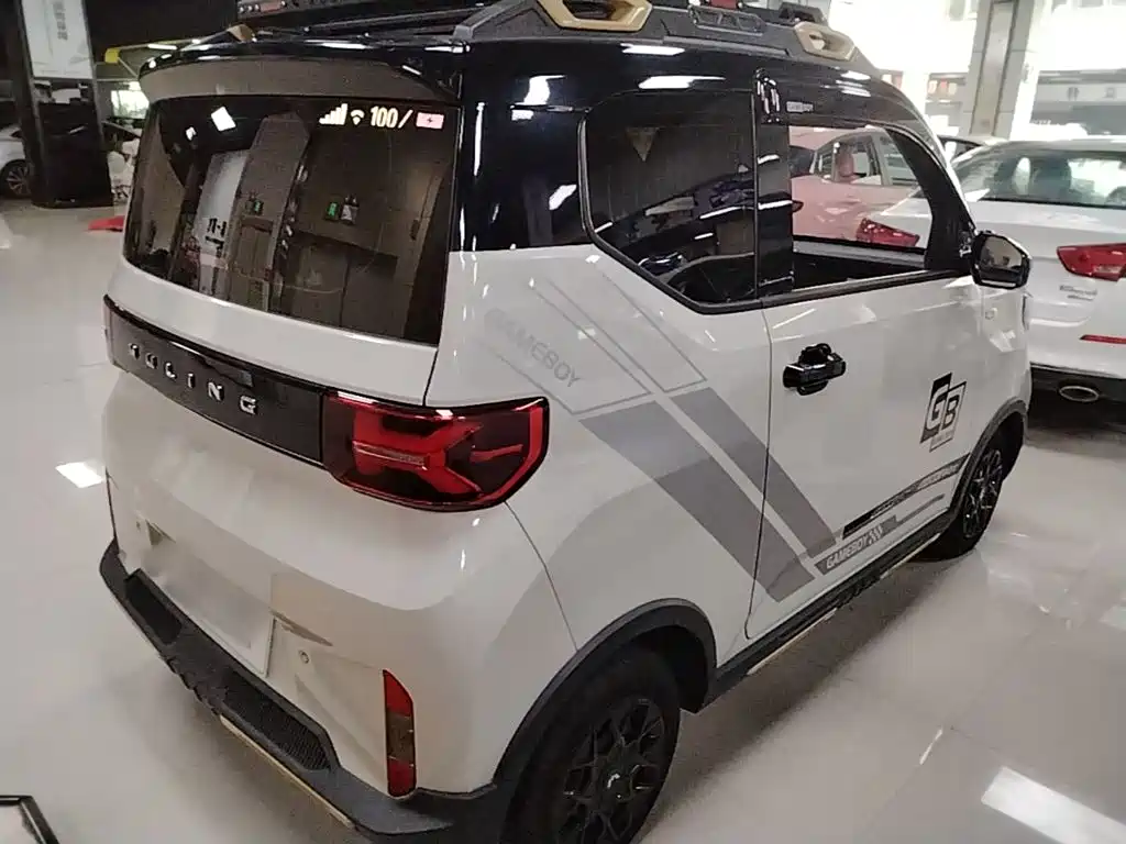 Wuling MINIEV — миниатюра 7
