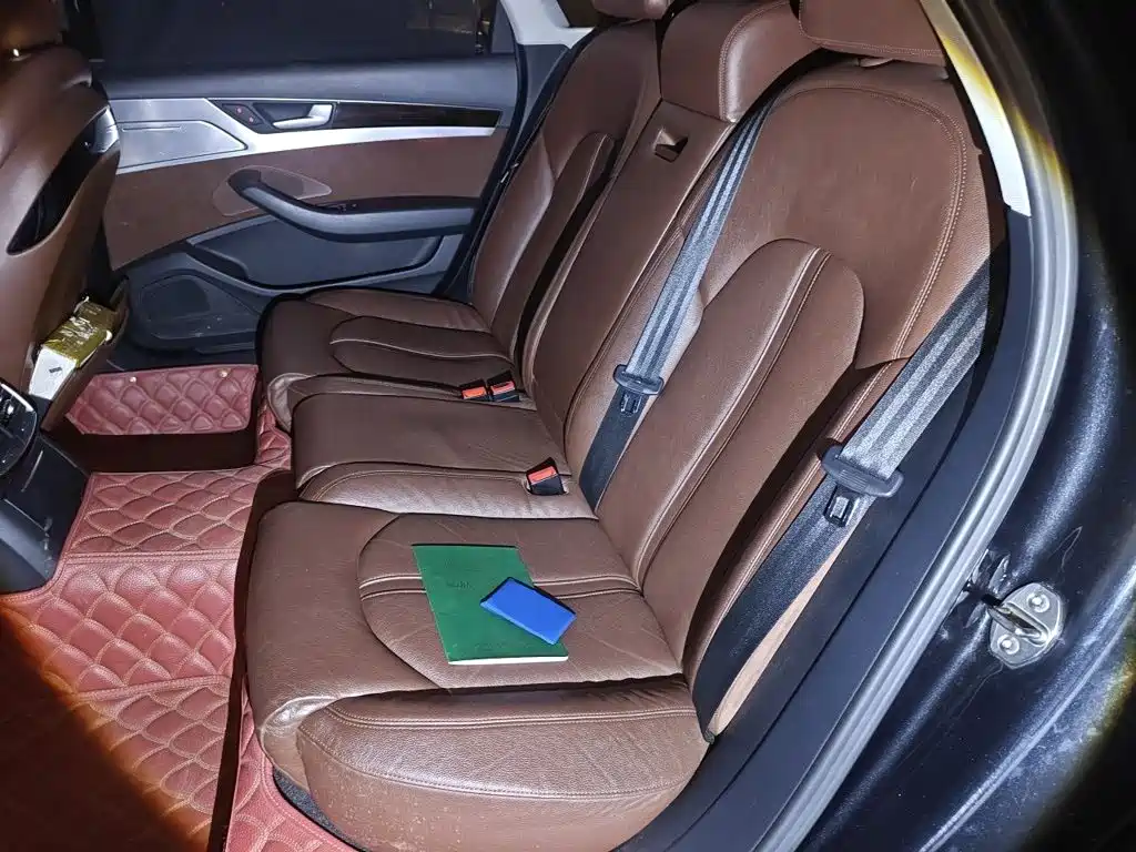 Audi A8 — миниатюра 13