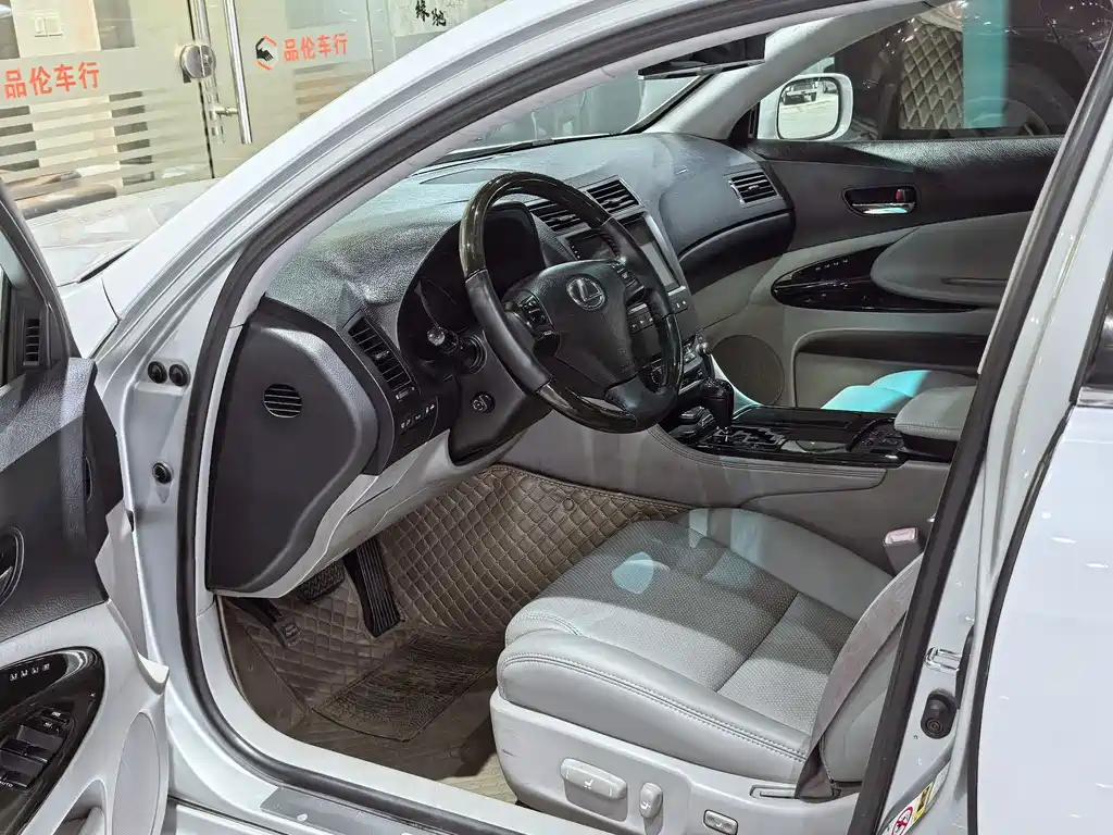 Lexus GS — миниатюра 4