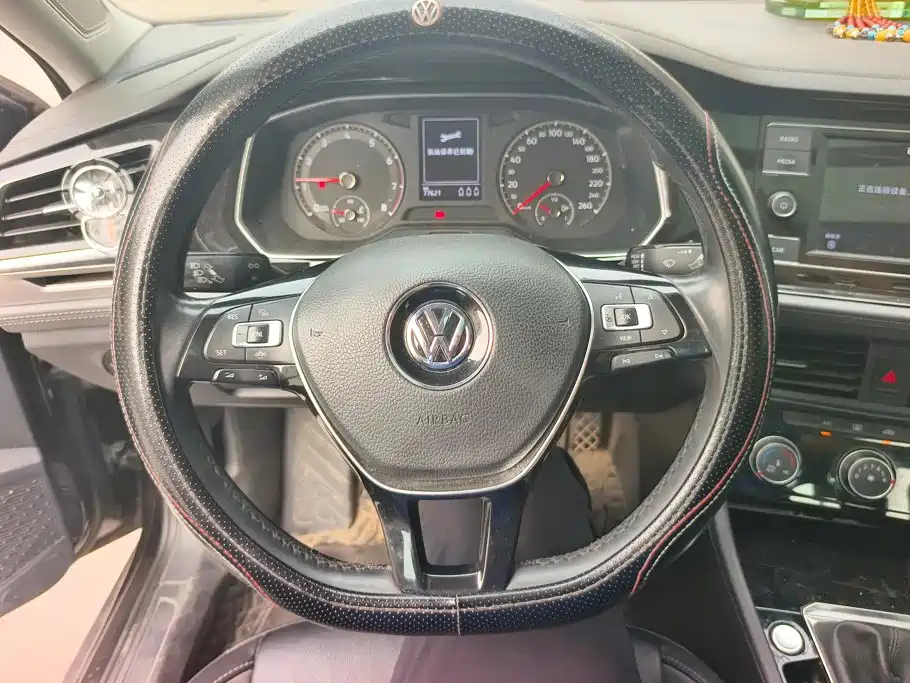 Volkswagen Sagitar — миниатюра 15