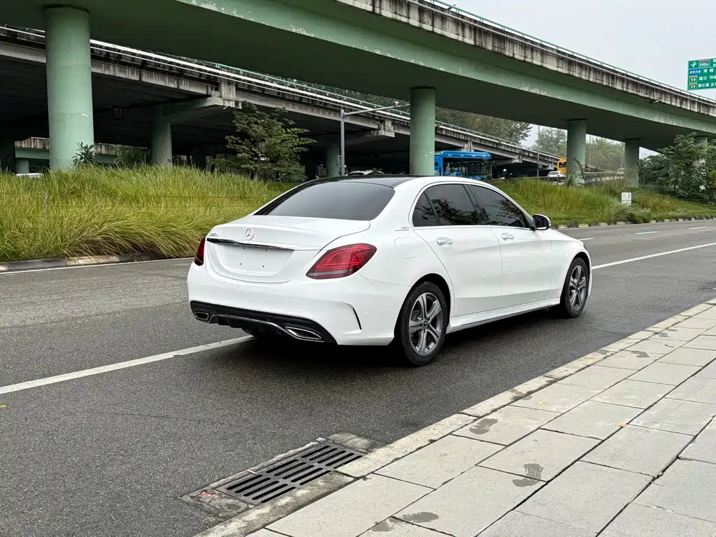Mercedes-Benz C-Class — миниатюра 21