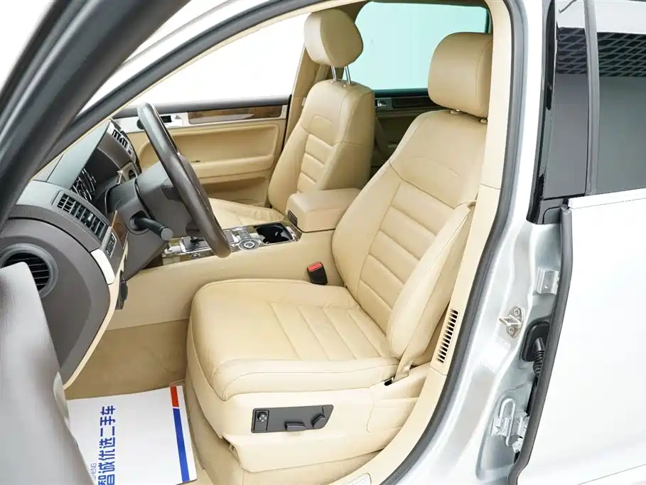 Volkswagen Touareg 2010 3.6 Luxury